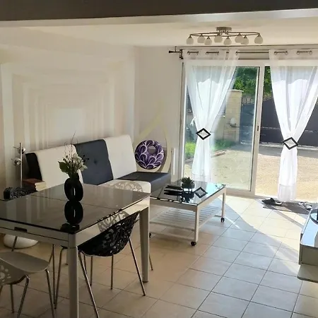 Location Maison Reau Exterior photo